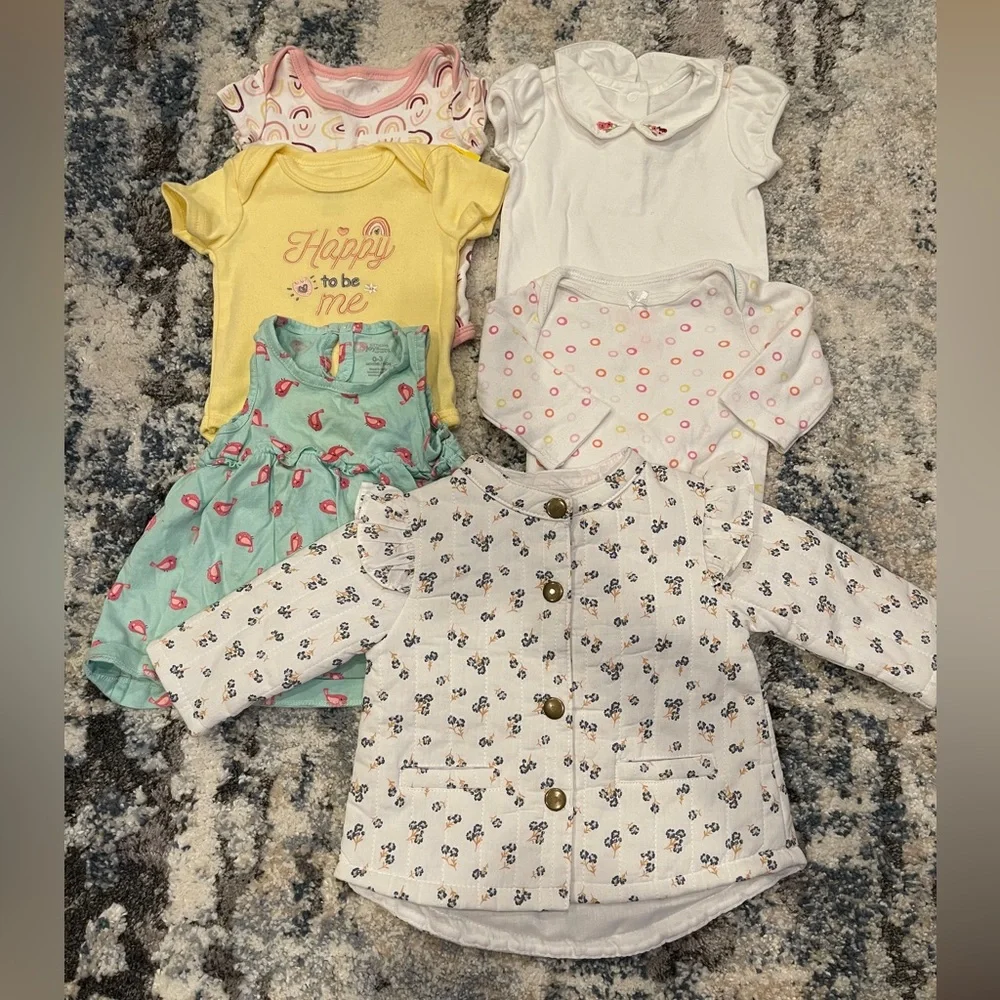 Bundle of baby girl clothing 0-3M,3-6m and jacket‎